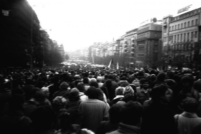 Samtene Revolution 1989, Versammlung auf Václavské náměstí (Wenzelsplatz) (Autor: ŠJů, CC BY-SA 3.0)