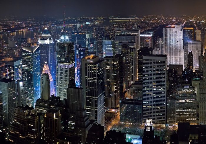 moderní doba: mrakodrapy v New Yorku (foto: David Iliff, CC-BY-SA 3.0)