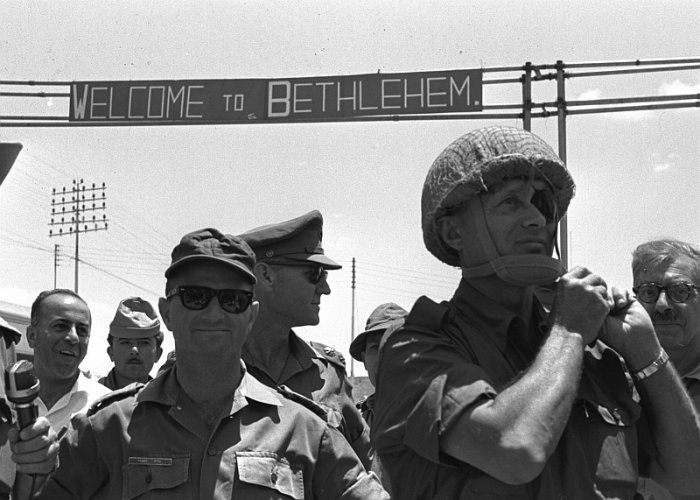 Šestidenní válka 1967: ministr obrany Moše Dajan (foto: National Photo Collection/Milner Moshe)