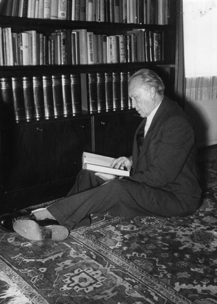 German Chancellor Konrad Adenauer (photo: Bundesarchiv, CC-BY-SA 3.0)