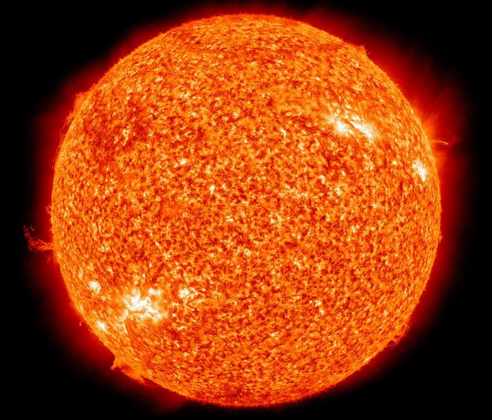 Slunce (foto: NASA/Solar Dynamics Observatory, public domain)