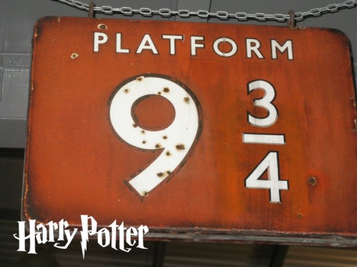 Harry Potter, tabulka nástupiště 9 3/4 (foto: Dave Pickersgill, CC BY-SA 2.0)