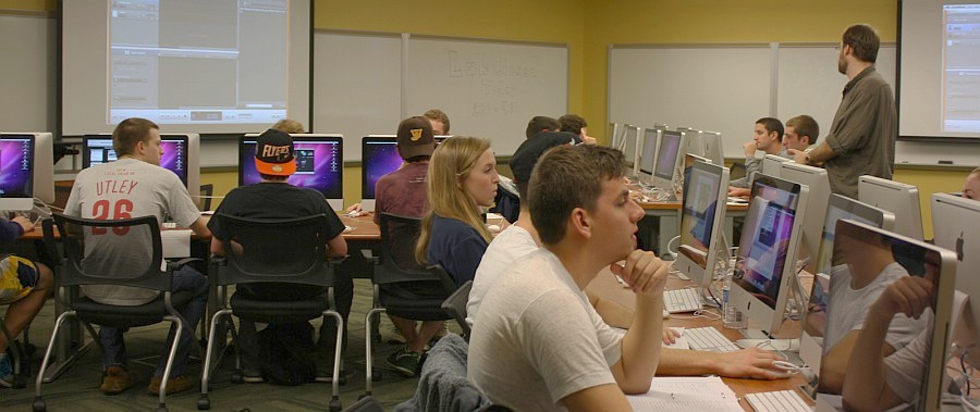 Studenti v počítačové učebně (photo: Penn State University TLT / Flickr)